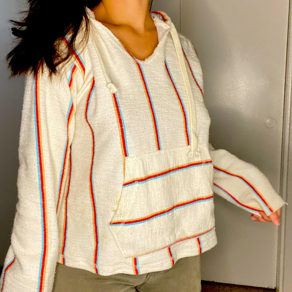 CROPPED HOODIE SIZE SMALL.